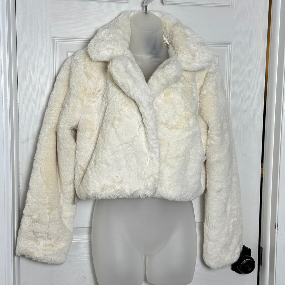 NWT Forever 21 Cropped Faux Fur Jacket Shawl Collar Ivory Holiday Party